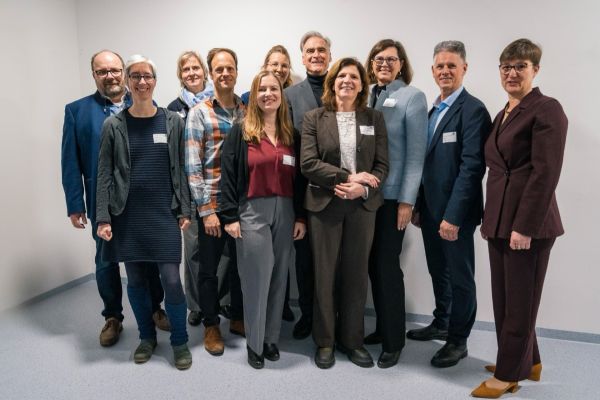 Das gesamte MINTopolis Team bei der Eröffnung