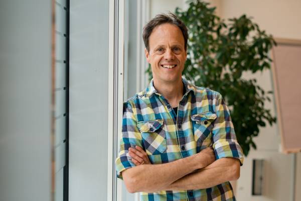 Porträtfoto von Sebastian Weidenthaler